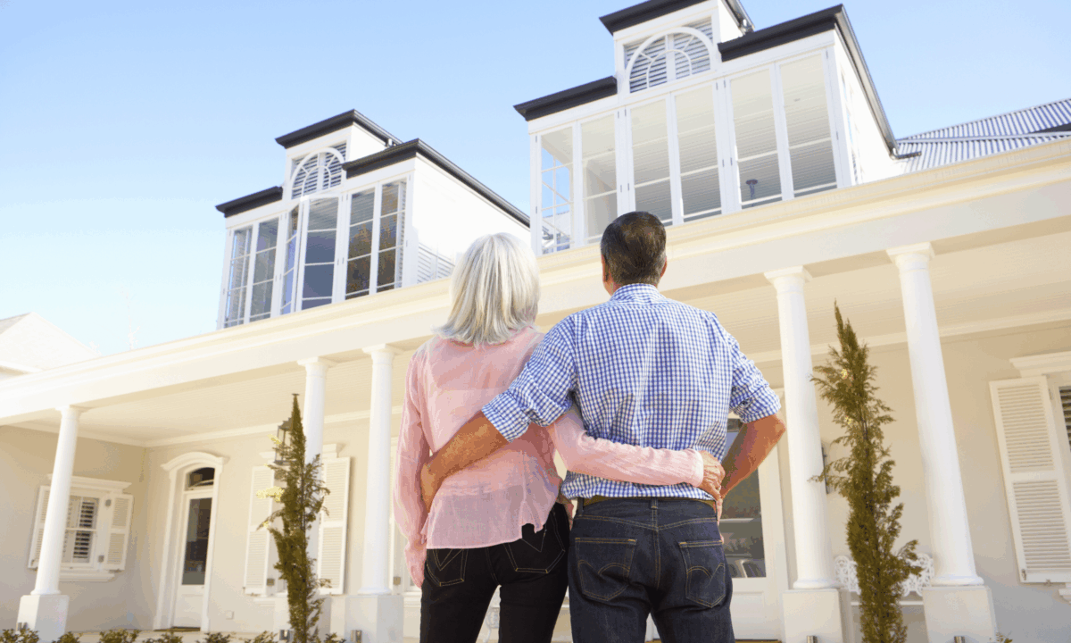 Optar pela construção traz liberdade para personalizar a casa conforme suas preferências.